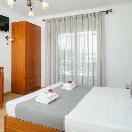 Antigone شقة فندقية لايميناس