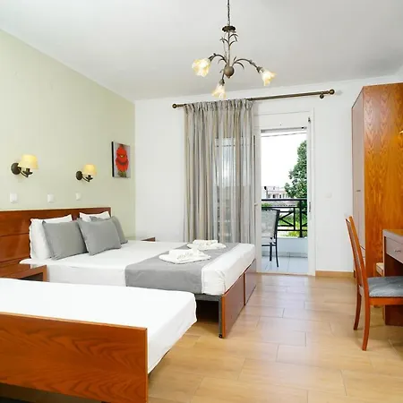 Апарт-отель Antigone 2*