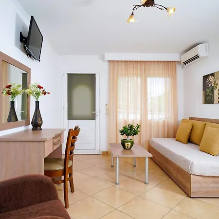 Antigone Апарт-отель 2*