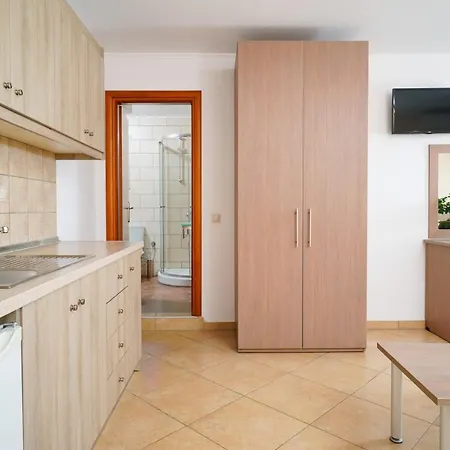 Апарт-отель Antigone