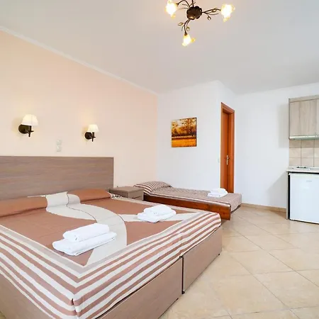 Antigone Aparthotel 2*