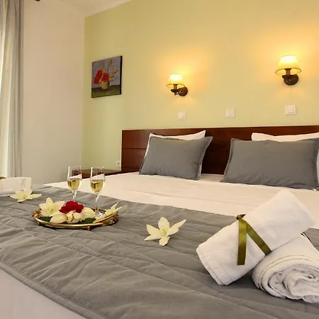 Antigone Aparthotel