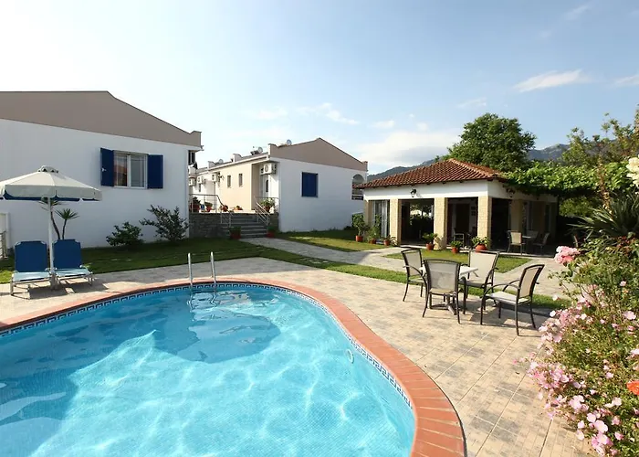 Apartmanhotel Antigone 2*